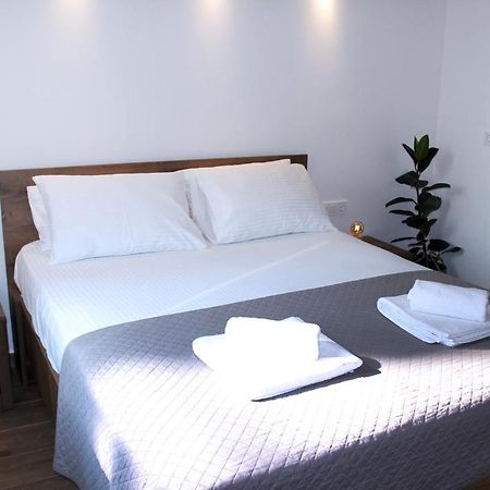 Artemis Apartment Атина Екстериор снимка